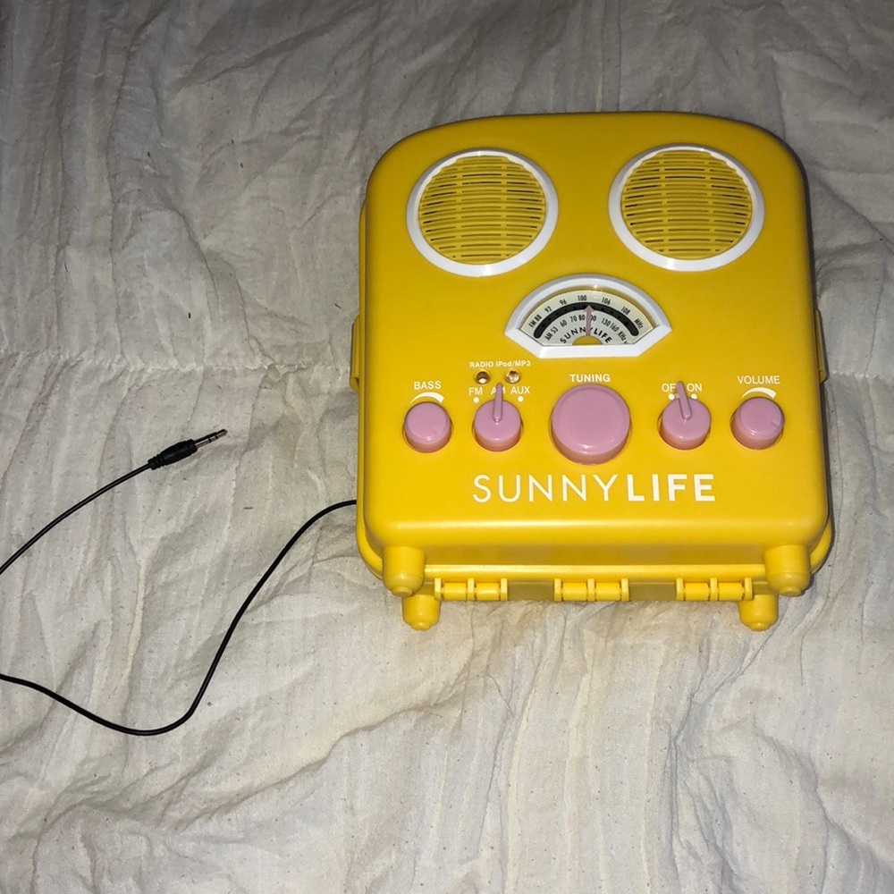 sunny life vintage speaker!!